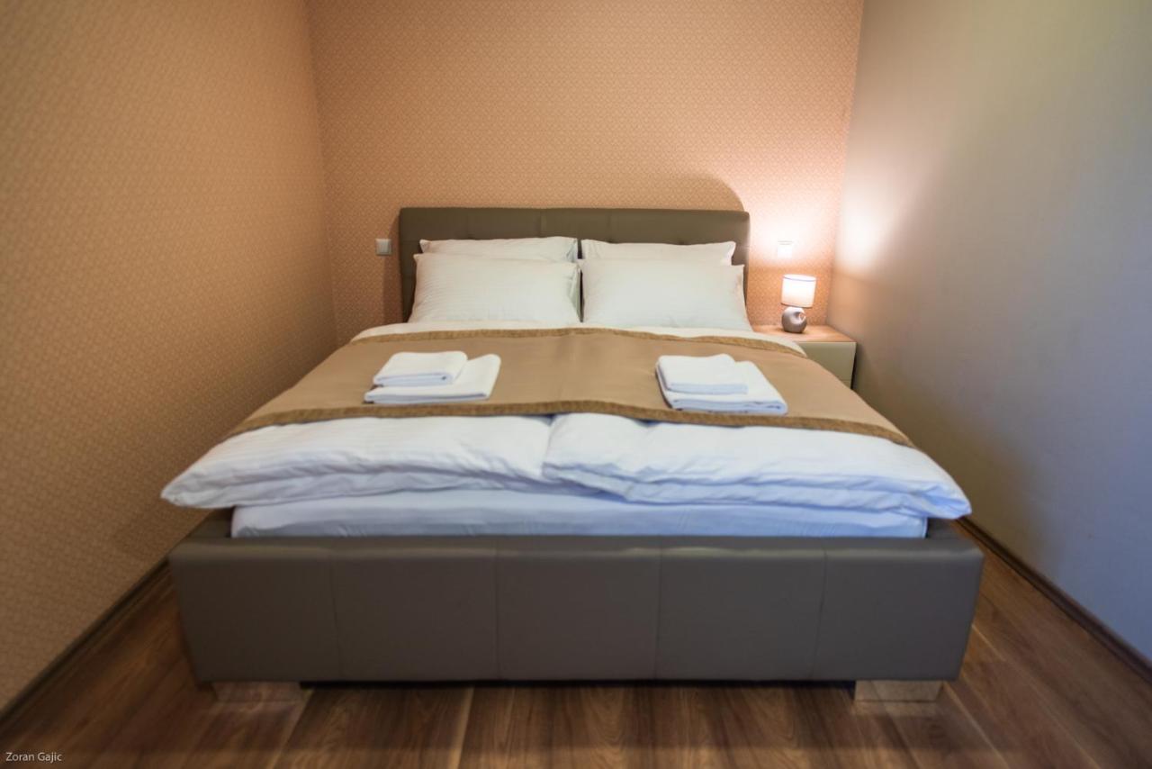 Gradac  Hotel & Distillery Monogram מראה חיצוני תמונה